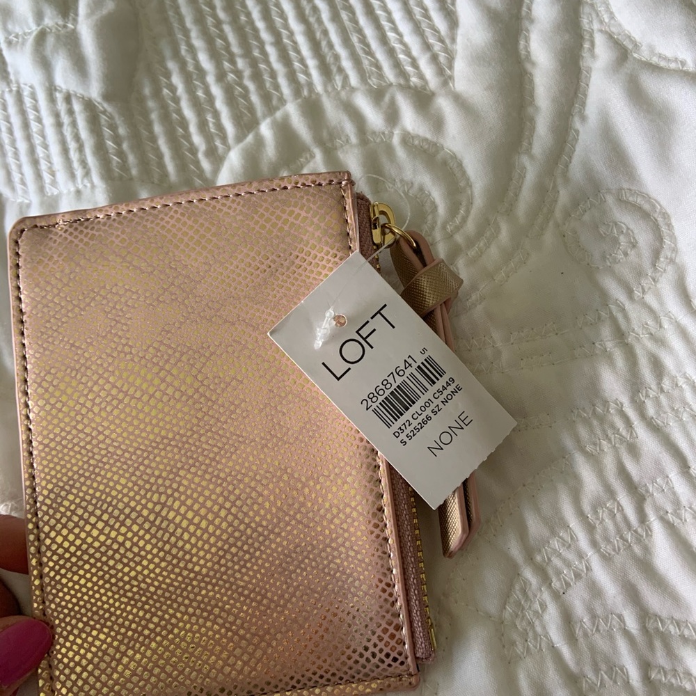 Loft wristlet